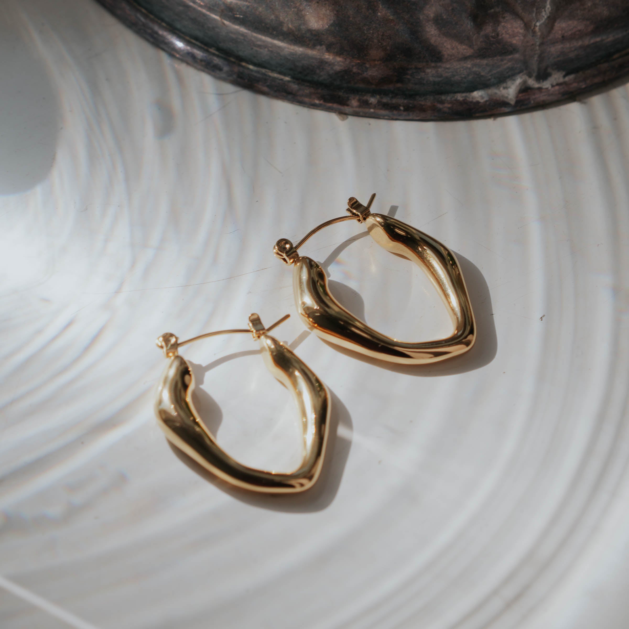 Rosa - Korvakorut - Maya Helie