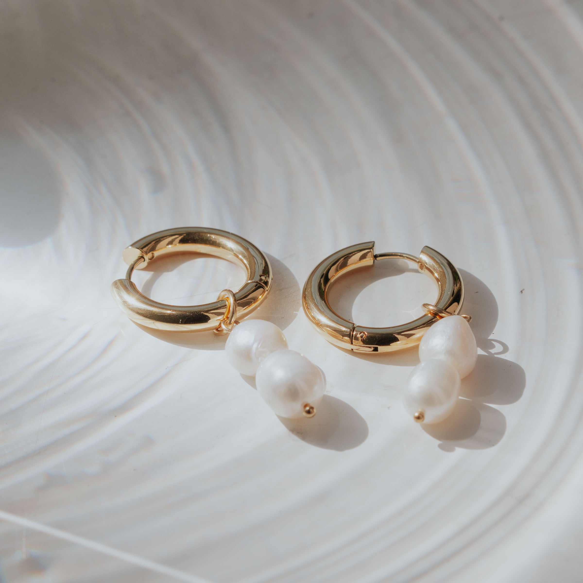 Luna - Helmikorvakorut - Maya Helie